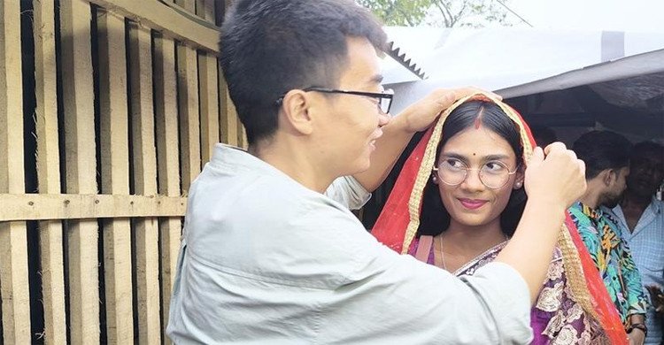 প্রেমের টানে খুলনায় চীনা যুবক, করলেন বিয়ে